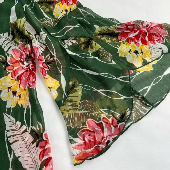 BERYL | L Green Boho Floral Bell Sleeve Sheer Top Two Piece Set with Solid Cami - Picture 3 of 7